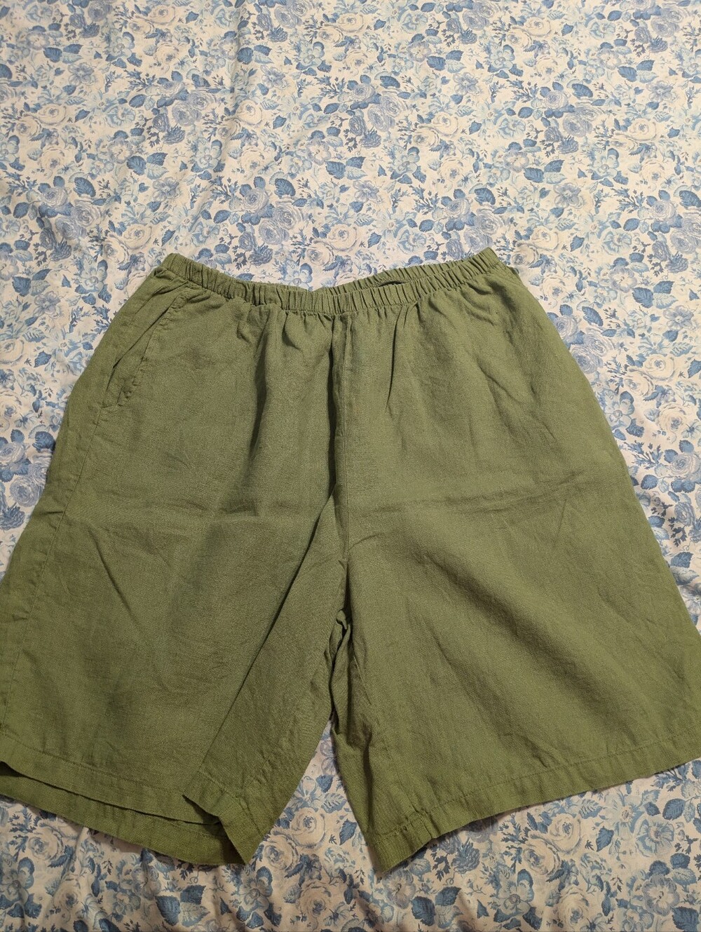 Flax Olive/Sage Green Women's Flat Front Linen Shorts